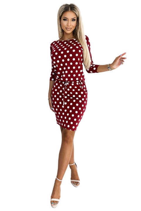 13-164 Sukienka sportowa z wiązaniem i kieszeniami - bordowa w groszki - produkcja polska