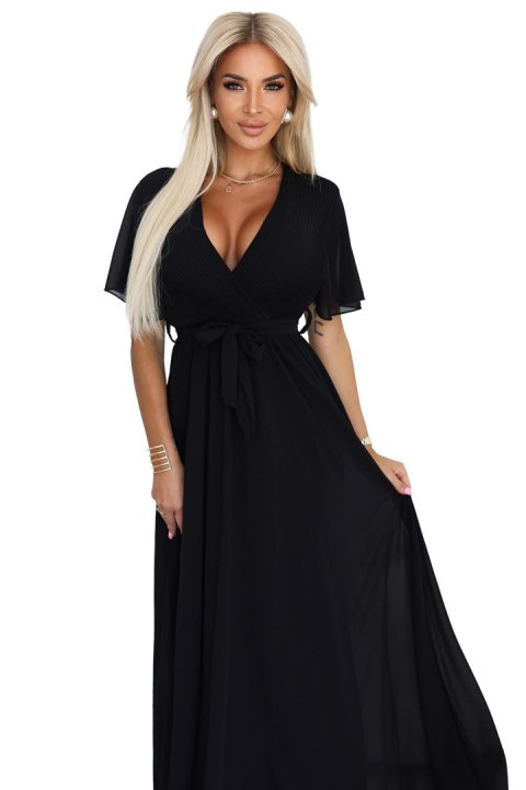 545-5 Długa sukienka z plisowanym dekoltem i wiązaniem - CZARNA