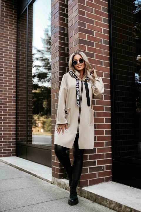 632-1 Casualowy płaszczyk z kieszeniami i kapturem - beżowy