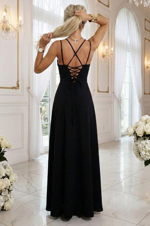 589-5 Sukienka maxi na ramiączkach z gorsetowym wiązaniem na plecach i rozcięciem - czarna