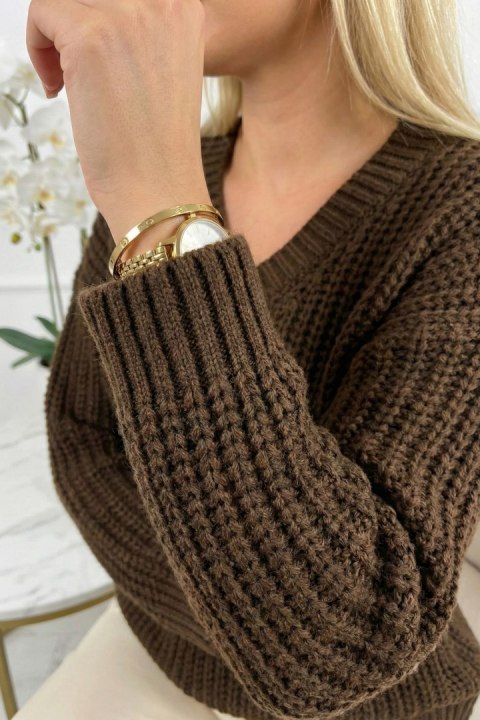 661-2 Ciepły sweter oversize o mięsistym splocie i dekolcie V - czekoladowy