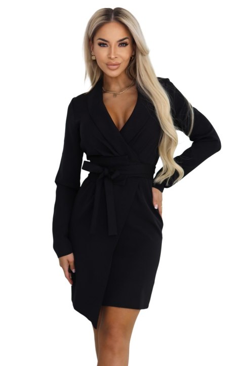 670-1 Elegancka sukienka marynarkowa z paskiem i asymetrycznym dołem - czarna